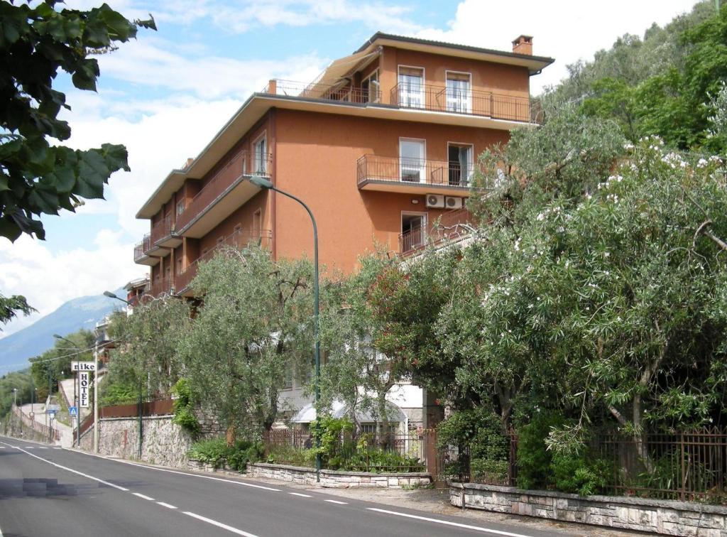 Hotel Nike Brenzone sul Garda Exterior foto